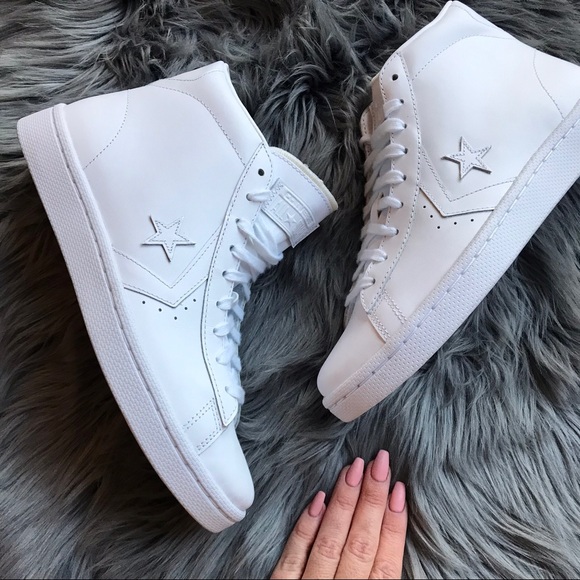 Converse Other - ❗️SOLD❗️NWOB CONVERSE 1 STAR MID TOP MEN SIZE 10.5